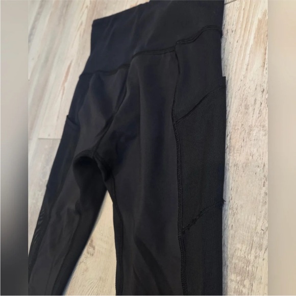 lululemon athletica Black High-Rise Leggings with Side Pockets - Picture 8 of 9
